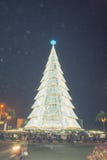 Riesiger Weihnachtsbaum von Tagum-Stadt Stockfotos Riesiger Weihnachtsbaum von Tagum-Stadt Stockfotos