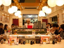 Ristorante di sushi a Tokyo Immagine Stock Ristorante di sushi a Tokyo Immagine Stock