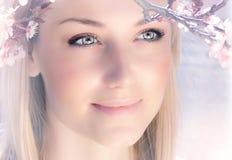 Ritratto sensuale di una donna della sorgente immagine stock Ritratto sensuale di una donna della sorgente immagine stock