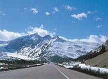 Road With Mountain Royalty Free Stock Photo
