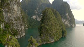 Rocas en Cheow Lan Lake metrajes Rocas en Cheow Lan Lake metrajes