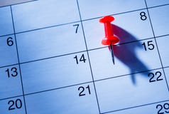 Rode speld die vijftiende op een kalender merken royalty-vrije stock afbeeldingen Rode speld die vijftiende op een kalender merken royalty-vrije stock afbeeldingen
