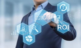 ROI Return på begrepp för teknologi för affär för internet för framgång för investeringfinansvinst arkivbilder ROI Return på begrepp för teknologi för affär för internet för framgång för investeringfinansvinst arkivbilder