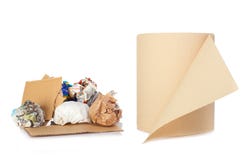 Rolle und Bälle des Recyclingpapiers lizenzfreie stockfotografie Rolle und Bälle des Recyclingpapiers lizenzfreie stockfotografie