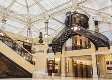 Rookery budynek, Chicago, IL - Sierpień 3, 2017: Lekki sądu lobby Rookery budynek, Południowy LaSalle St, pętla teren, Chicago, C zdjęcia stock Rookery budynek, Chicago, IL - Sierpień 3, 2017: Lekki sądu lobby Rookery budynek, Południowy LaSalle St, pętla teren, Chicago, C zdjęcia stock