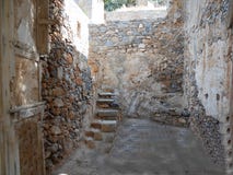 Ruined house in Spinalonga royalty free stock photo Ruined house in Spinalonga royalty free stock photo