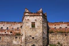 Ruines de la tour du vieux château photos stock Ruines de la tour du vieux château photos stock