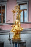 Rusland Turandotfontein in de straat Oude Arbat in Moskou 20 Juni 2016 royalty-vrije stock afbeeldingen Rusland Turandotfontein in de straat Oude Arbat in Moskou 20 Juni 2016 royalty-vrije stock afbeeldingen