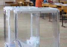 Russland, Präsidentschaftswahlen Wahlurnen stockfotos Russland, Präsidentschaftswahlen Wahlurnen stockfotos
