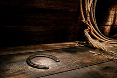 Rusty Old Horseshoe on Ranch Barn Aged Wood Floor stock photography Rusty Old Horseshoe on Ranch Barn Aged Wood Floor stock photography