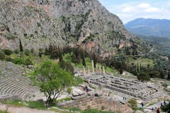 Ruïnes van Delphi stock foto's Ruïnes van Delphi stock foto's
