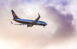 Ryanair nivålandning arkivbilder Ryanair nivålandning arkivbilder