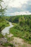 Rzeka w Akkem dolinie w Altai gór Naturalnym parku, otoczenia Belukha góra zdjęcie royalty free Rzeka w Akkem dolinie w Altai gór Naturalnym parku, otoczenia Belukha góra zdjęcie royalty free