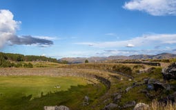 Région circulaire de Suchuna chez Saqsaywaman ou Sacsayhuaman Inca Ruins - Cusco, Pérou Photo stock Région circulaire de Suchuna chez Saqsaywaman ou Sacsayhuaman Inca Ruins - Cusco, Pérou Photo stock