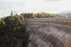 Réservoir dans la nature, viejas d'Embalse de puentes, Espagne image stock Réservoir dans la nature, viejas d'Embalse de puentes, Espagne image stock