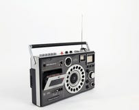 Rétro magnétophone avec la radio Photo libre de droits Rétro magnétophone avec la radio Photo libre de droits