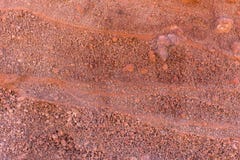 Röd naturlig vägg av lava arkivbilder Röd naturlig vägg av lava arkivbilder