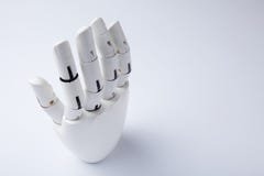 Ręki prosthesis jest biały przysz?o?ciowa technologia Przestrze? dla teksta zdjęcie stock Ręki prosthesis jest biały przysz?o?ciowa technologia Przestrze? dla teksta zdjęcie stock