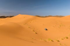 Safari car in the desert, Ouzina, Morocco royalty free stock photography Safari car in the desert, Ouzina, Morocco royalty free stock photography