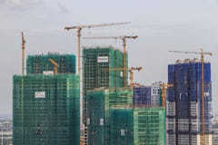 SAIGON, ΒΙΕΤΝΆΜ - 3 Ιουλίου 2016 - μια κατασκευή που στο ΧΡΥΣΌ διαμέρισμα ΠΟΤΑΜΏΝ VINHOMES στοκ φωτογραφία SAIGON, ΒΙΕΤΝΆΜ - 3 Ιουλίου 2016 - μια κατασκευή που στο ΧΡΥΣΌ διαμέρισμα ΠΟΤΑΜΏΝ VINHOMES στοκ φωτογραφία