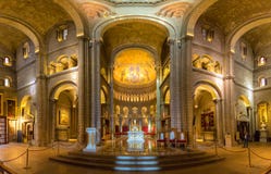 Saint Nicholas Cathedral Interior de Mônaco Imagem de Stock Saint Nicholas Cathedral Interior de Mônaco Imagem de Stock