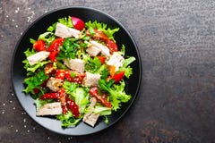 Salad with meat. Fresh vegetable salad with baked meat. Meat salad with fresh vegetables royalty free stock photos Salad with meat. Fresh vegetable salad with baked meat. Meat salad with fresh vegetables royalty free stock photos