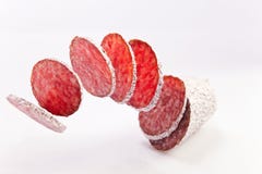 Salami coupé en tranches Image libre de droits Salami coupé en tranches Image libre de droits