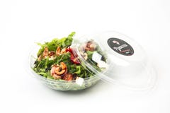 Sallad med räkor, tomater och arugula arkivfoton Sallad med räkor, tomater och arugula arkivfoton