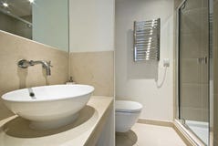 Salle de bains moderne d'en-suite images libres de droits Salle de bains moderne d'en-suite images libres de droits