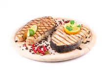 2 salmon стейка на диске Стоковая Фотография RF