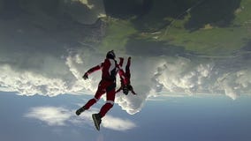 Saltando em queda livre o vídeo Saltando em queda livre o vídeo