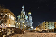 Salvador da igreja do inverno da noite no sangue em St Petersburg fotografia de stock royalty free Salvador da igreja do inverno da noite no sangue em St Petersburg fotografia de stock royalty free