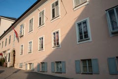 Salzbourg Mozart Wohnhaus, maison vivante image libre de droits Salzbourg Mozart Wohnhaus, maison vivante image libre de droits