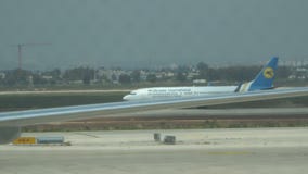 Samolotowy narządzanie zdejmował przy lotniskiem UIA Ukraina Międzynarodowe drogi oddechowe samolotowe 15 04 2018 Tel Aviv zbiory Samolotowy narządzanie zdejmował przy lotniskiem UIA Ukraina Międzynarodowe drogi oddechowe samolotowe 15 04 2018 Tel Aviv zbiory