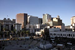 San Diego im Stadtzentrum gelegen am sonnigen Tag mit großer Atmosphäre stockbilder San Diego im Stadtzentrum gelegen am sonnigen Tag mit großer Atmosphäre stockbilder