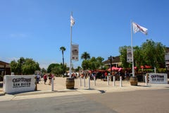 San Diego Kalifornien, USA - Juli 2, 2015: Huvudsaklig ingång till den historiska staden av San Diego, Kalifornien royaltyfria foton San Diego Kalifornien, USA - Juli 2, 2015: Huvudsaklig ingång till den historiska staden av San Diego, Kalifornien royaltyfria foton