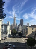 SAN FRANCISCO, DEN BLÅA HIMLEN OCH HORISONTEN royaltyfria foton SAN FRANCISCO, DEN BLÅA HIMLEN OCH HORISONTEN royaltyfria foton