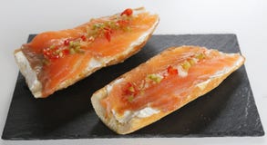 Sandwichs à saumons fumés images stock Sandwichs à saumons fumés images stock