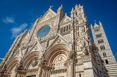 Santa Maria Assunta Cathedral en Siena, Italia Hecho entre 1215 y 1263, es una atracción importante del turismo en Siena imagen de archivo Santa Maria Assunta Cathedral en Siena, Italia Hecho entre 1215 y 1263, es una atracción importante del turismo en Siena imagen de archivo