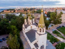 Satellietbeeld bij Veronderstelling van Heilige Maagdelijke Mary Church, Nizhny Novgorod royalty-vrije stock afbeelding Satellietbeeld bij Veronderstelling van Heilige Maagdelijke Mary Church, Nizhny Novgorod royalty-vrije stock afbeelding