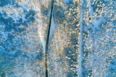Satellietbeeld op de weg en het bos in de de wintertijd royalty-vrije stock foto Satellietbeeld op de weg en het bos in de de wintertijd royalty-vrije stock foto