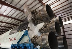 Saturn V rakieta przy NASA ` s Johnson Astronautycznym centrum fotografia royalty free Saturn V rakieta przy NASA ` s Johnson Astronautycznym centrum fotografia royalty free