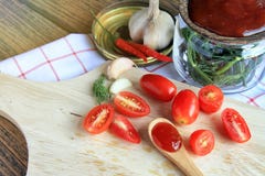 Sauce tomate, ingrédient de nourriture images stock Sauce tomate, ingrédient de nourriture images stock