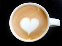 Schale des Lattekunstkaffee-Herzsymbols stockfotografie Schale des Lattekunstkaffee-Herzsymbols stockfotografie