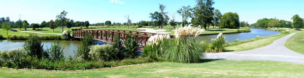 Schilderachtige golfcursus stock afbeeldingen Schilderachtige golfcursus stock afbeeldingen