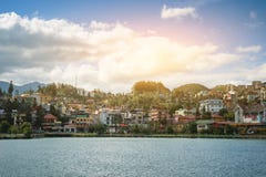 Schöne Ansicht sapa Tal Vietnam-Panorama im Morgensonnenaufgang mit Schönheitswolke lizenzfreie stockbilder Schöne Ansicht sapa Tal Vietnam-Panorama im Morgensonnenaufgang mit Schönheitswolke lizenzfreie stockbilder