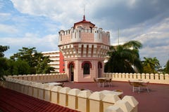Schönes Palacio De Valle in Cienfuegos nahe Jagua-Hotel, Kuba lizenzfreies stockfoto Schönes Palacio De Valle in Cienfuegos nahe Jagua-Hotel, Kuba lizenzfreies stockfoto