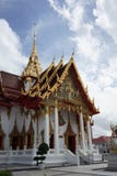 Schönes thailändisches dekoratives Architektur im traditionellen thailändischen Lizenzfreies Stockbild Schönes thailändisches dekoratives Architektur im traditionellen thailändischen Lizenzfreies Stockbild