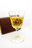 Schönes und elegantes Glas weißer Hafen lokalisiert auf einem weißen Hintergrund stockfotografie Schönes und elegantes Glas weißer Hafen lokalisiert auf einem weißen Hintergrund stockfotografie