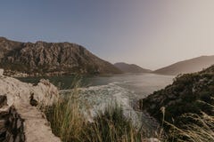 Seascape κόλπων Kotor, Μαυροβούνιο - εικόνα στοκ εικόνα Seascape κόλπων Kotor, Μαυροβούνιο - εικόνα στοκ εικόνα
